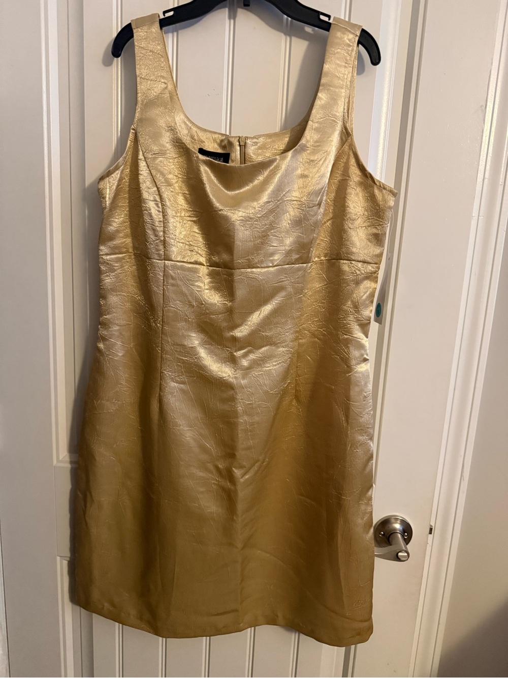 Alyn Paige Metallic Gold Mini Sheath Dress fits like large NEW